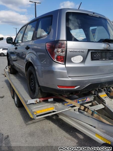 Subaru  Forester Delovi  Kompletan Auto U Delovima