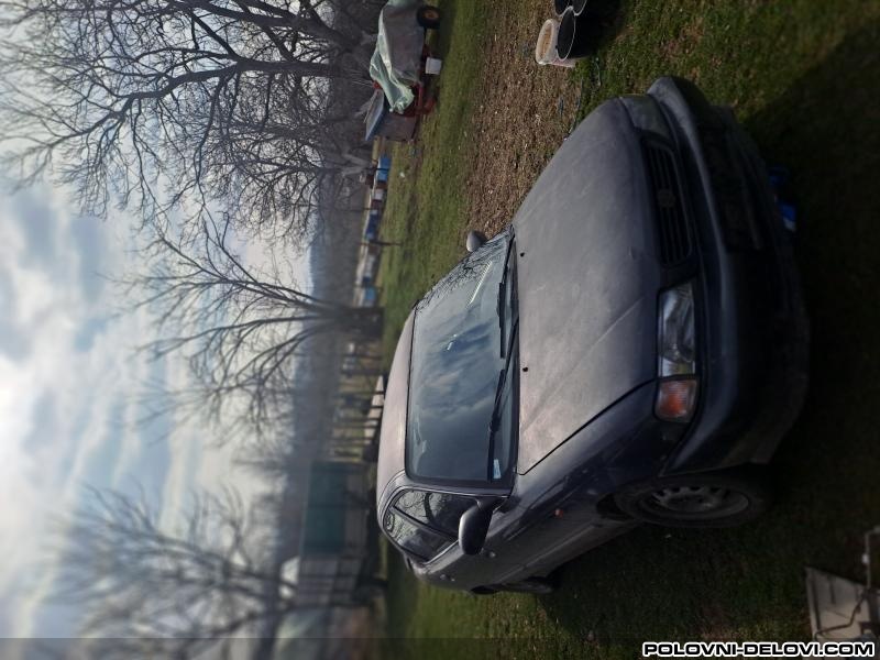 Suzuki  Baleno Limuzina Delovi  Kompletan Auto U Delovima