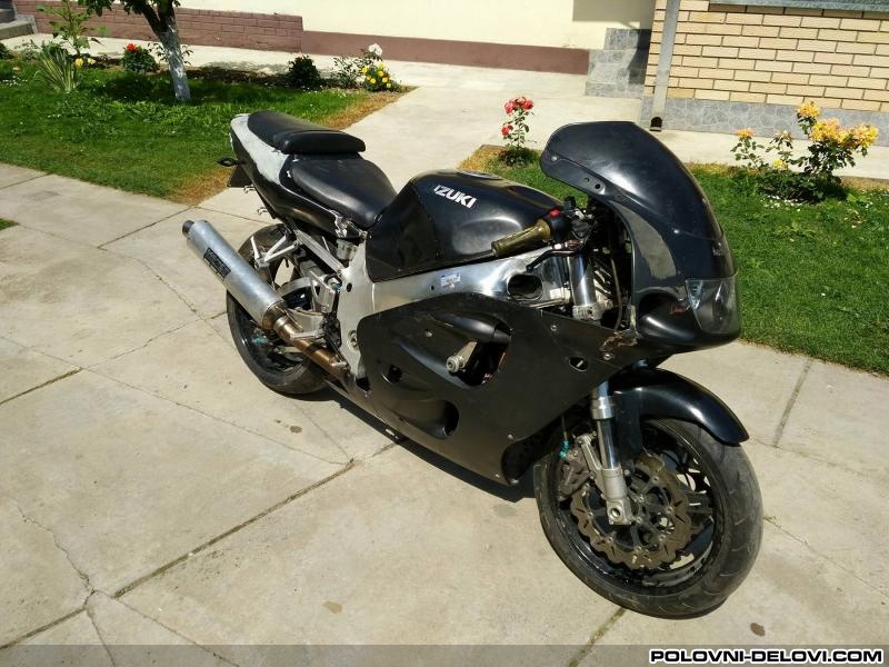 Suzuki gsxr 600 750 srad Kompletan motor u delovima