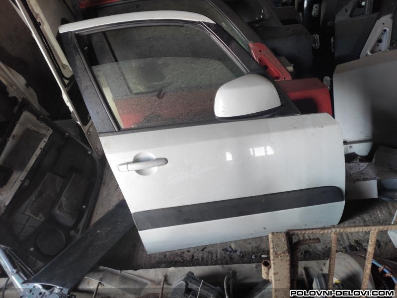 Suzuki  SX4  Karoserija
