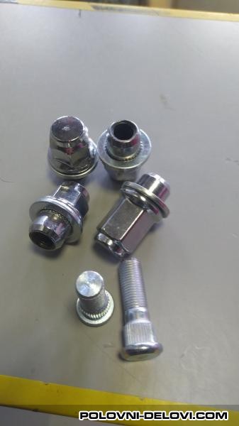 Suzuki  SX4 S-Cross  Kompletan Auto U Delovima