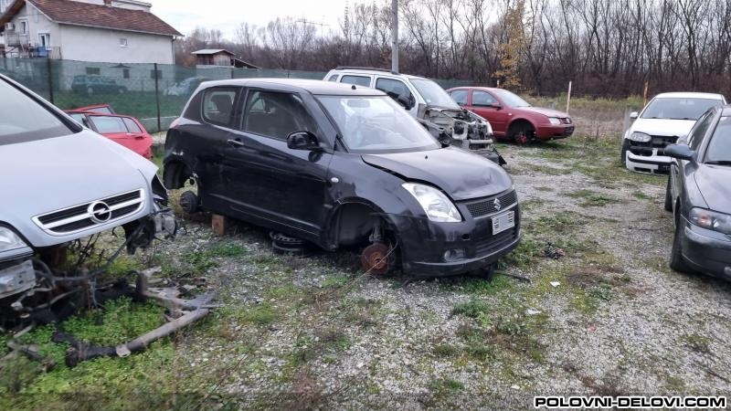 Suzuki  Swift 1.3b Kompletan Auto U Delovima