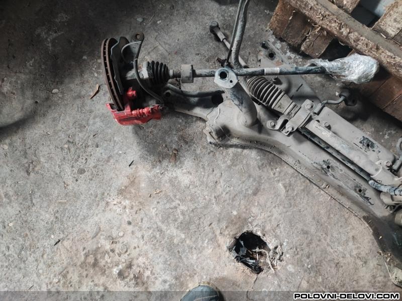 Suzuki  Swift  Trap I Vesanje