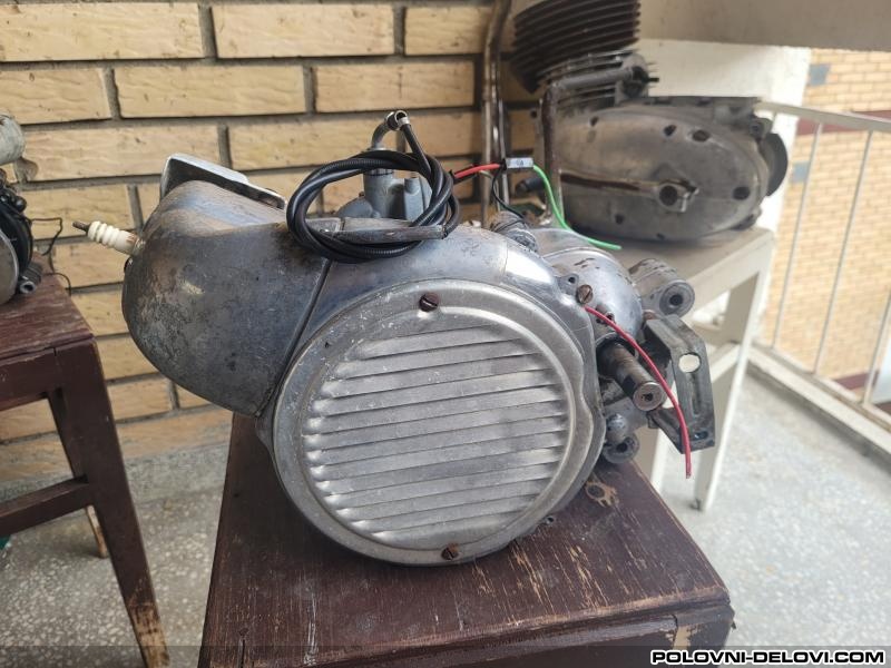 Tomos Mašina T11 T12 T13  Delovi motora