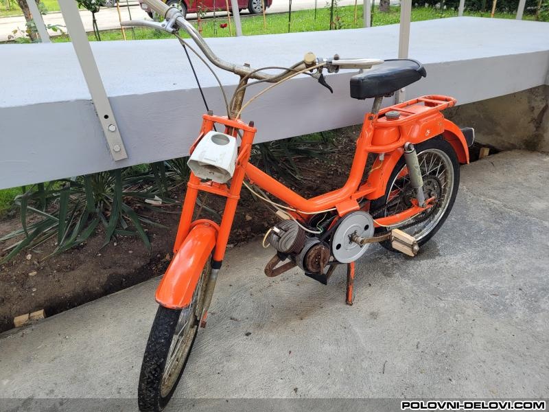 Tomos Tomos Laura Kaisar  Kompletan motor u delovima