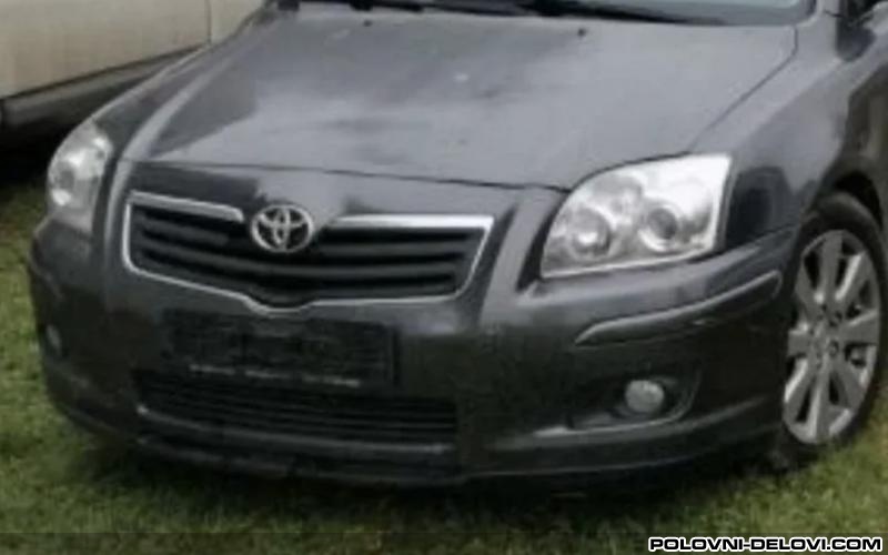 Toyota  Avensis 2.2 Kompletan Auto U Delovima