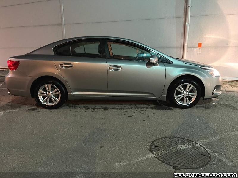 Toyota  Avensis D4D Kompletan Auto U Delovima
