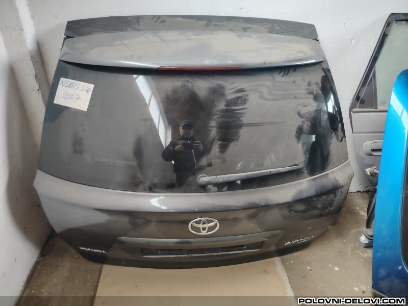 Toyota  Avensis D4d Karoserija