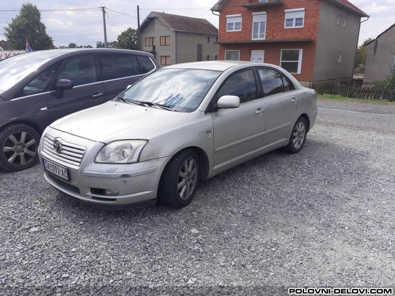 Toyota  Avensis  Kompletan Auto U Delovima