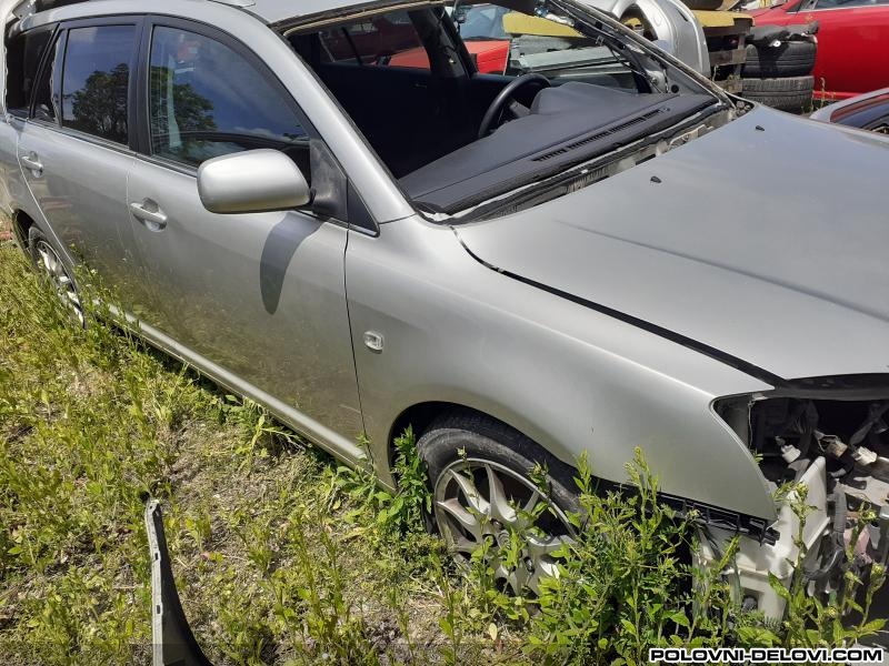 Toyota  Avensis  Kompletan Auto U Delovima