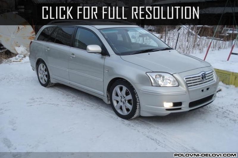 Toyota  Avensis  Kompletan Auto U Delovima