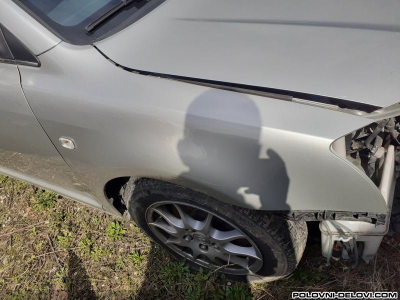 Toyota  Avensis  Kompletan Auto U Delovima