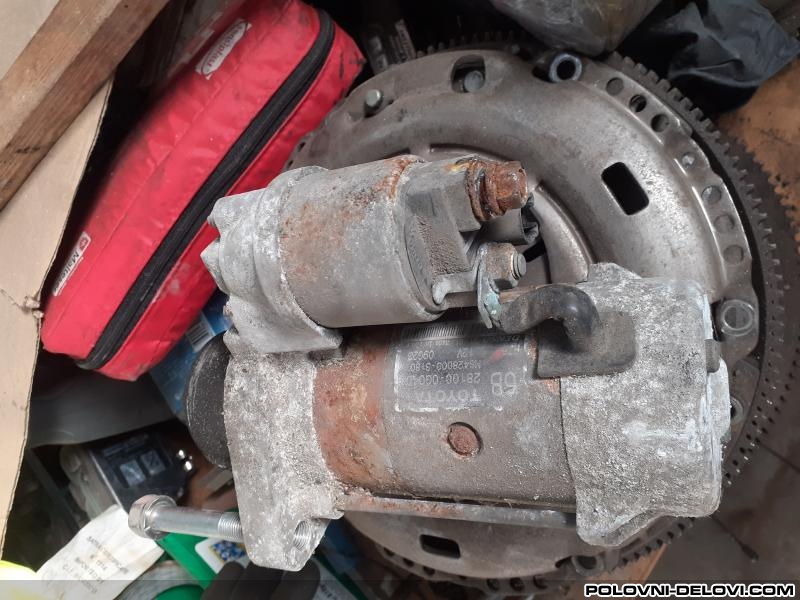 Toyota  Avensis  Kompletan Auto U Delovima