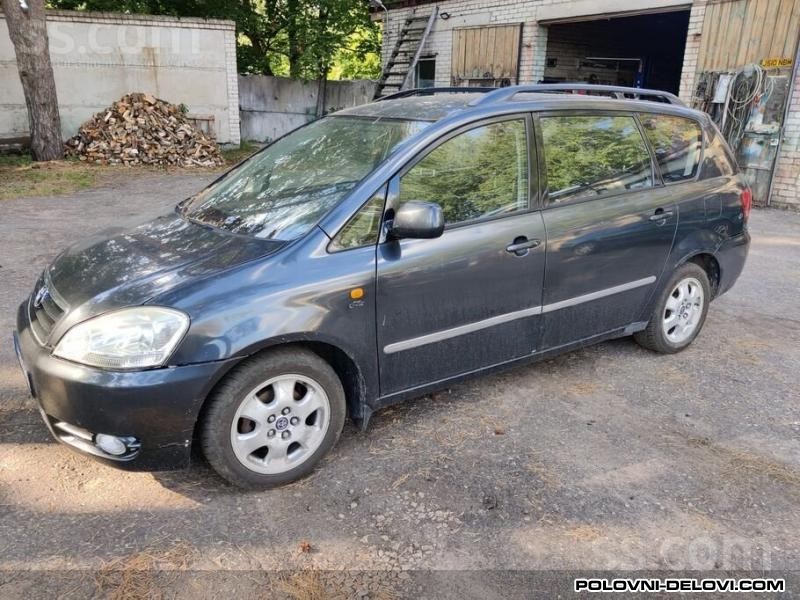 Toyota  Avensis Verso Avensis Auris RAV4  Kompletan Auto U Delovima