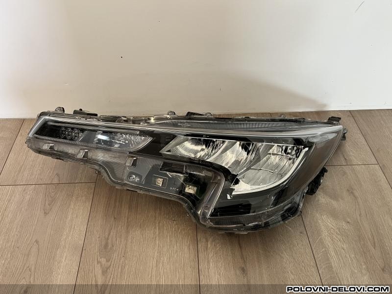 Toyota  Corolla  Svetla I Signalizacija