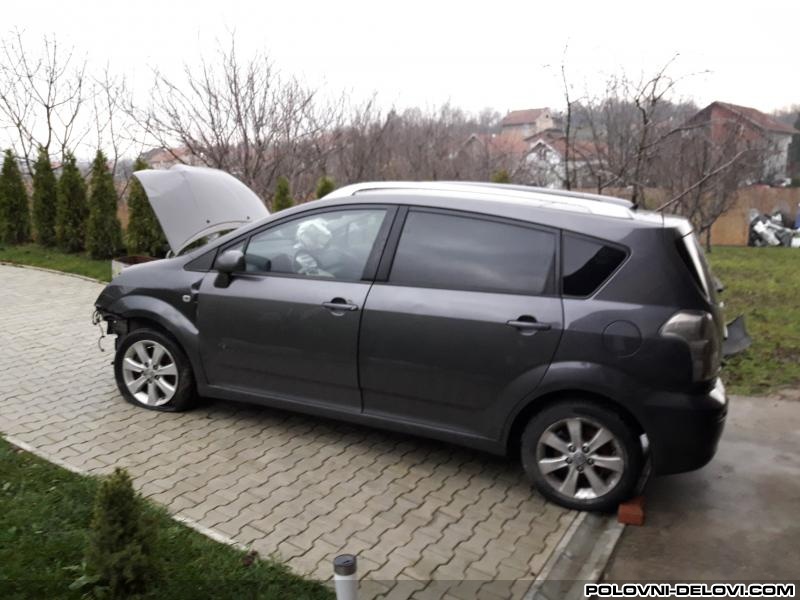 Toyota  Corolla Verso  Razni Delovi