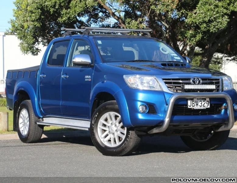 Toyota  Hilux  Kompletan Auto U Delovima