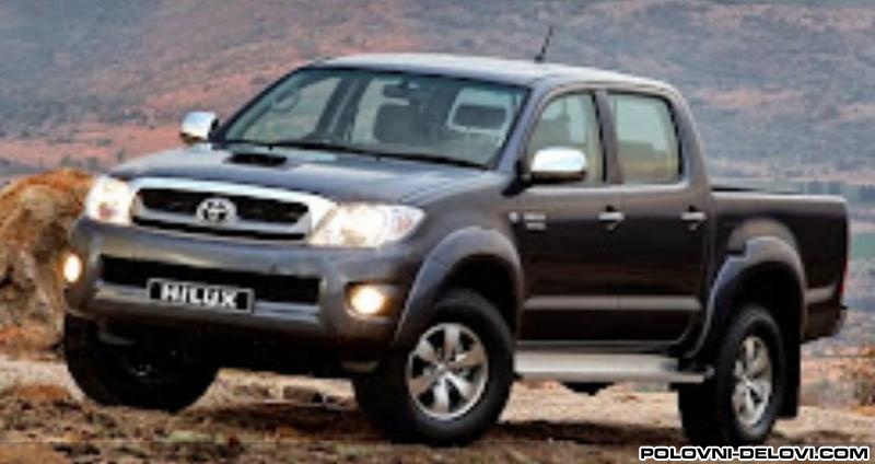 Toyota  Hilux  Kompletan Auto U Delovima