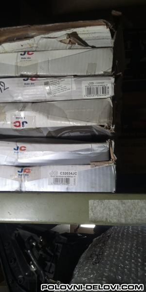 Toyota  Land Cruiser  Kompletan Auto U Delovima