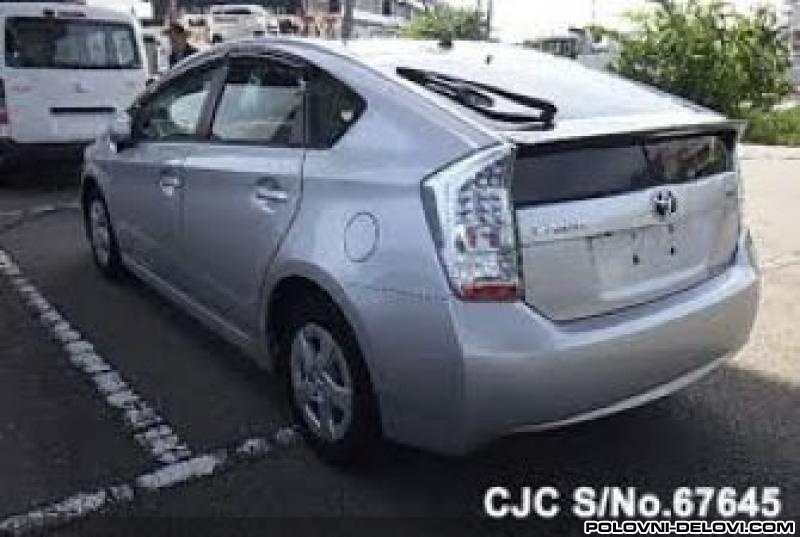 Toyota  Prius  Motor I Delovi Motora