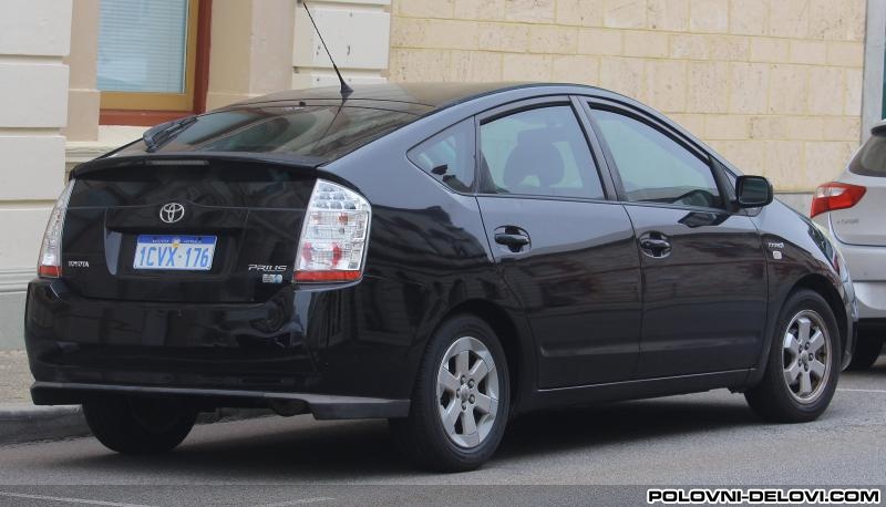 Toyota  Prius  Motor I Delovi Motora