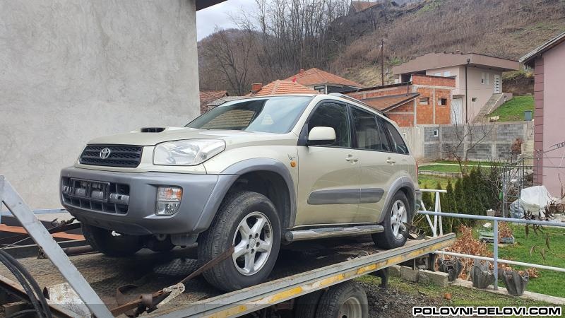 Toyota  RAV 4 2.0 D4d Kompletan Auto U Delovima