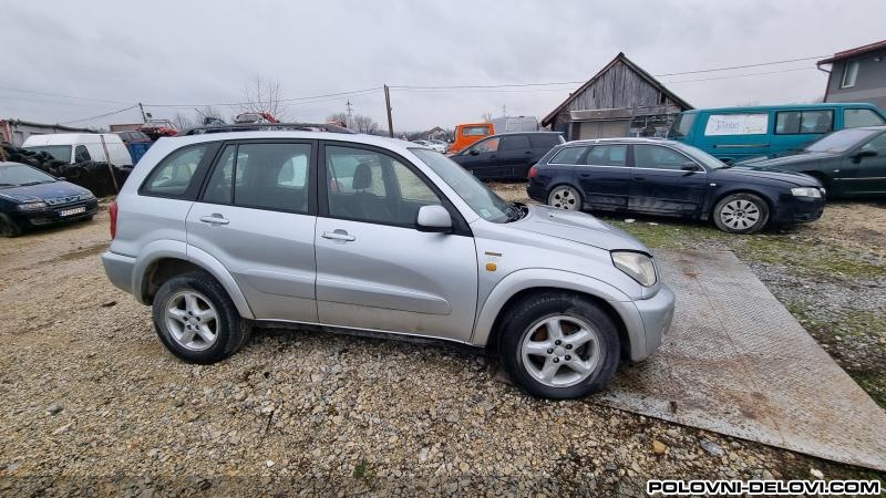 Toyota  RAV 4 2.0 D4d Kompletan Auto U Delovima
