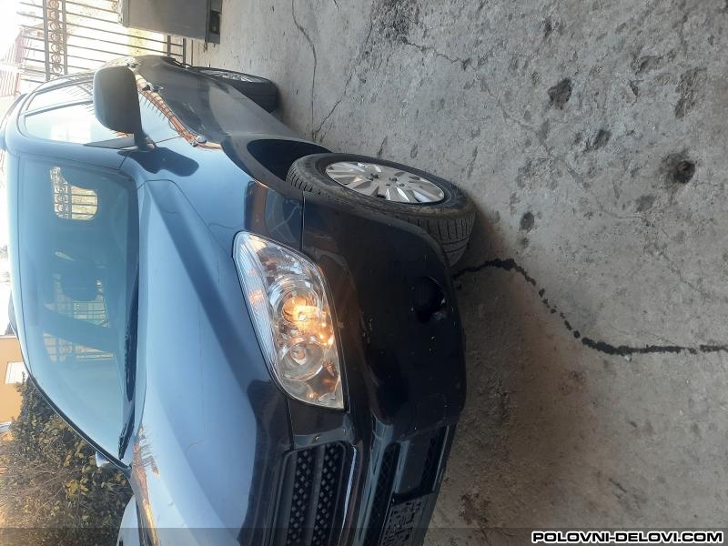 Toyota  RAV 4 2.2 D4d Kompletan Auto U Delovima