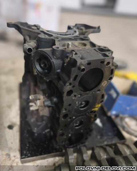 Toyota  RAV 4 D4d Motor I Delovi Motora