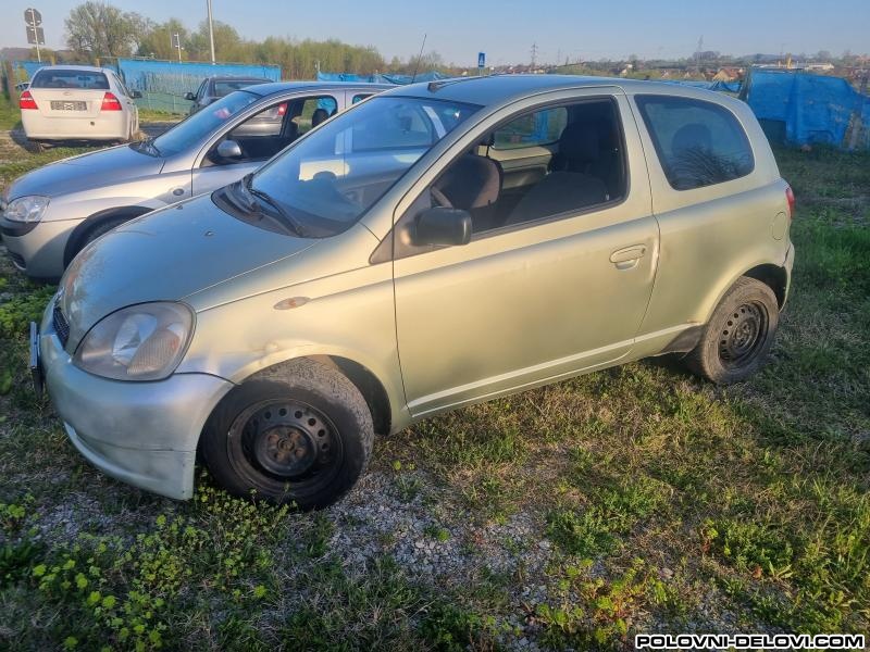 Toyota  Yaris 1.0b Kompletan Auto U Delovima