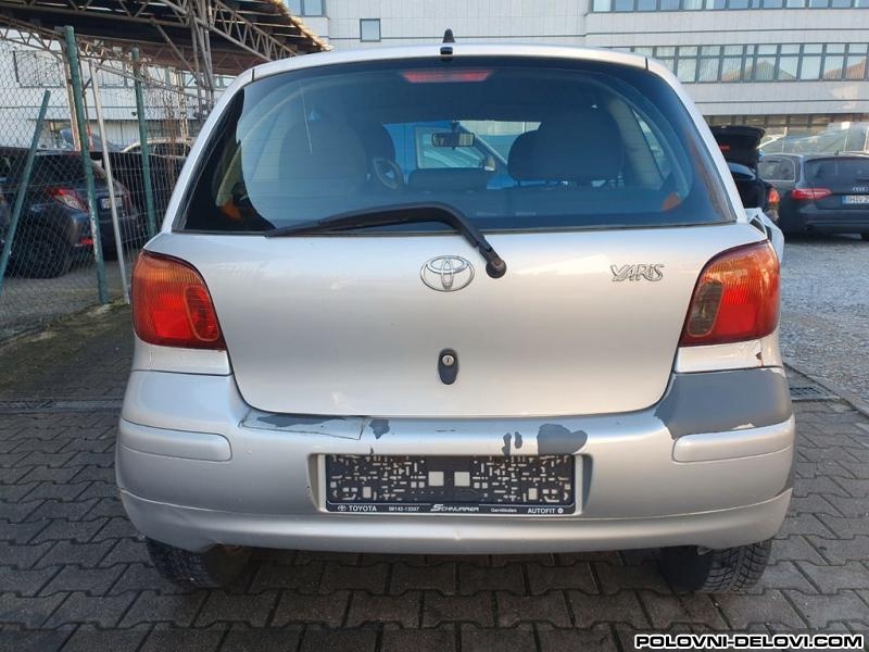 Toyota  Yaris 1.0b Kompletan Auto U Delovima