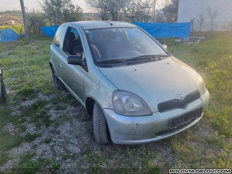 Toyota  Yaris 1.0vvt Kompletan Auto U Delovima