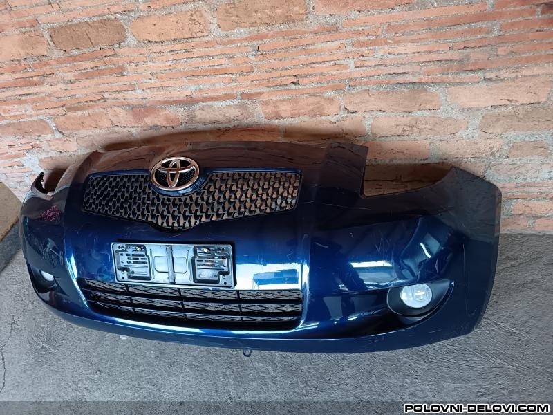 Toyota  Yaris Prednji Branik Teget 05-11