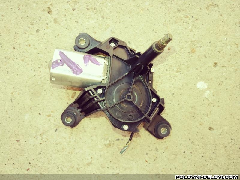 Toyota  Yaris Zadnji Motor Brisaca Elektrika I Paljenje