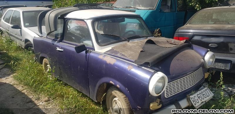 Trabant  600 Zeleznik Kompletan Auto U Delovima