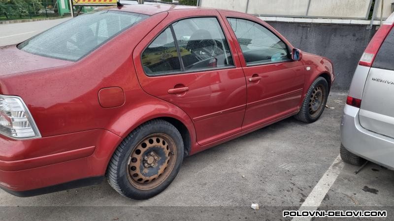 Volkswagen  Bora 1.9 T D I  Kompletan Auto U Delovima