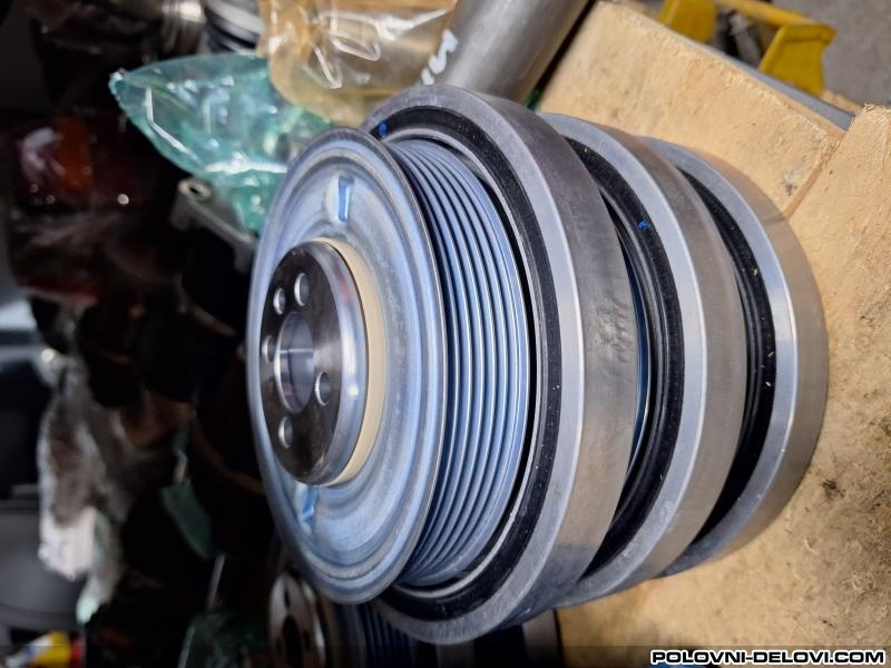 Volkswagen  Crafter 04L105251 Remenica Motor I Delovi Motora