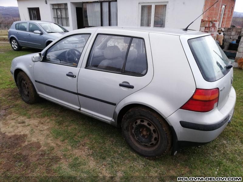 Volkswagen  Golf 4 1.6 8v Kompletan Auto U Delovima