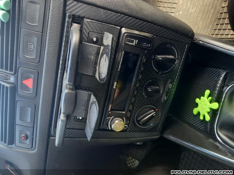 Volkswagen  Golf 4 1.9 Tdi Enterijer