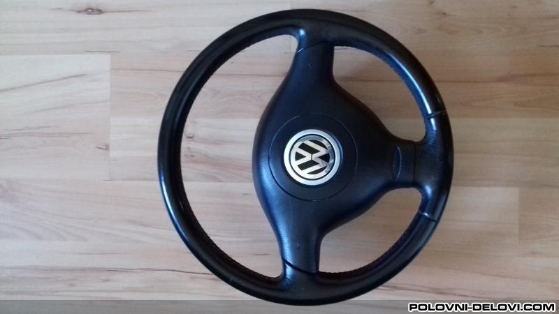 Volkswagen  Golf 4 Benzin Enterijer