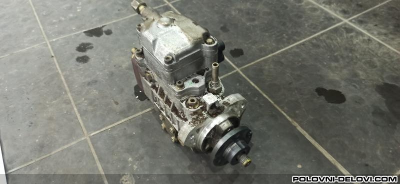 Volkswagen  Golf 4 Boach Pumpa 1.9tdi Motor I Delovi Motora