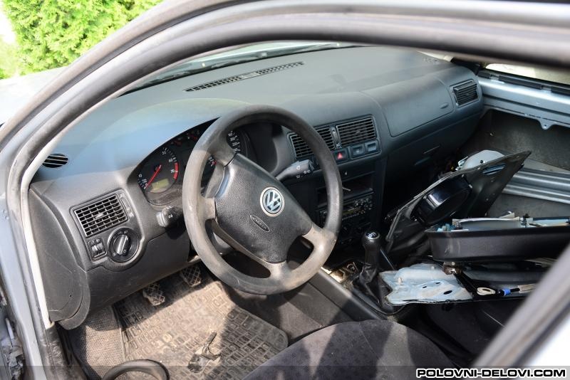 Volkswagen  Golf 4 Kaseta Enterijer