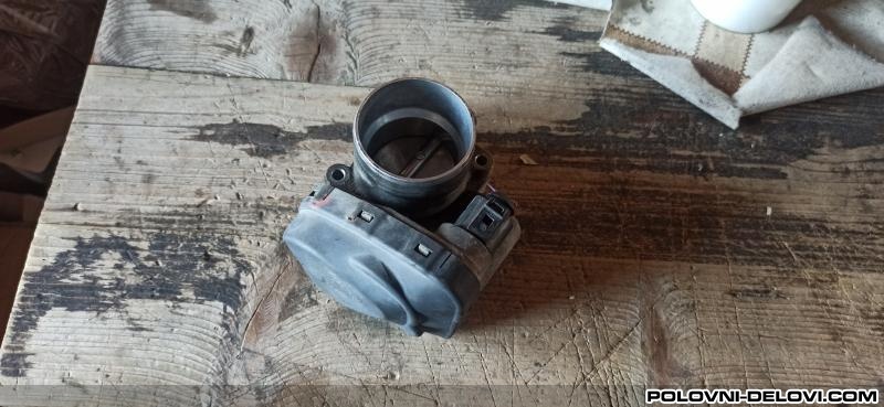 Volkswagen  Golf 4 Klapna Gasa 1.6 16v Motor I Delovi Motora