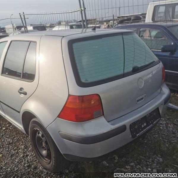 Volkswagen  Golf 4  Kompletan Auto U Delovima