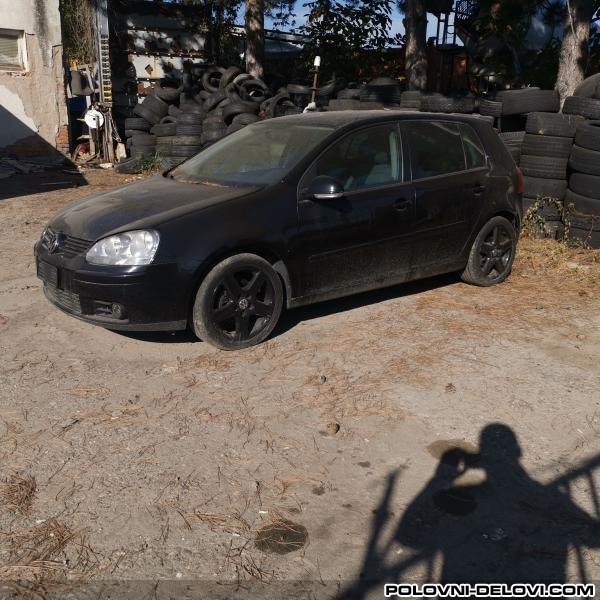 Volkswagen  Golf 5 1.6 F S I  Kompletan Auto U Delovima