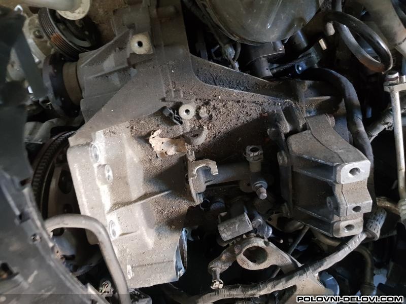 Volkswagen  Golf 5 1.6 FSI Menjac I Delovi Menjaca