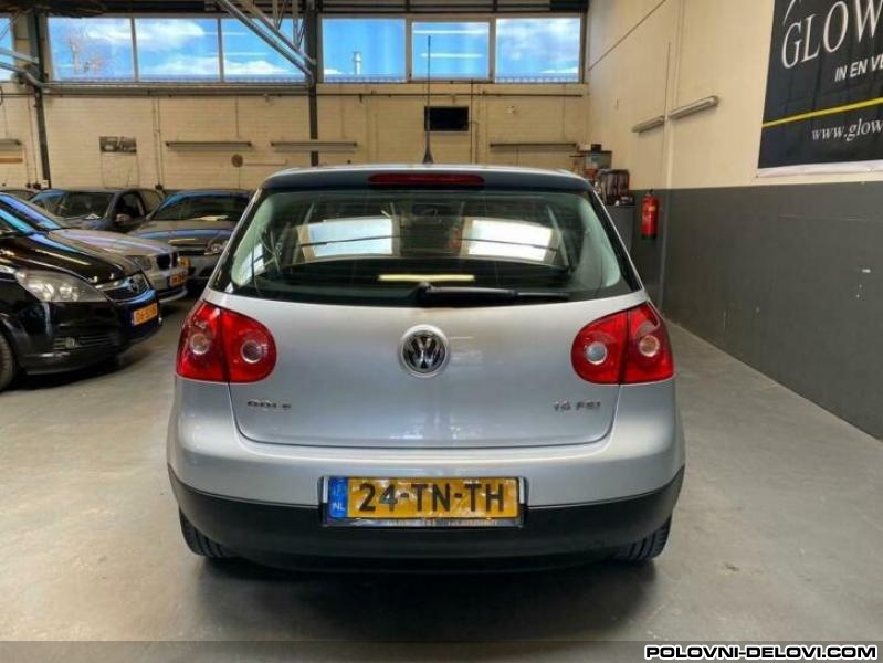 Volkswagen  Golf 5 1.6fsi Kompletan Auto U Delovima
