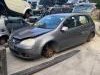 Volkswagen  Golf 5 1.9 Tdi Maska Izmedju Farova 03-08