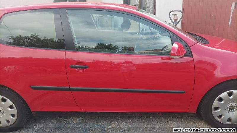 Volkswagen  Golf 5 Benzin Enterijer