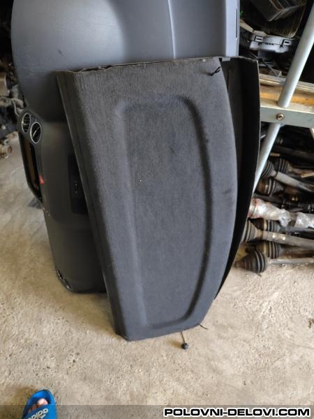 Volkswagen  Golf 5  Enterijer